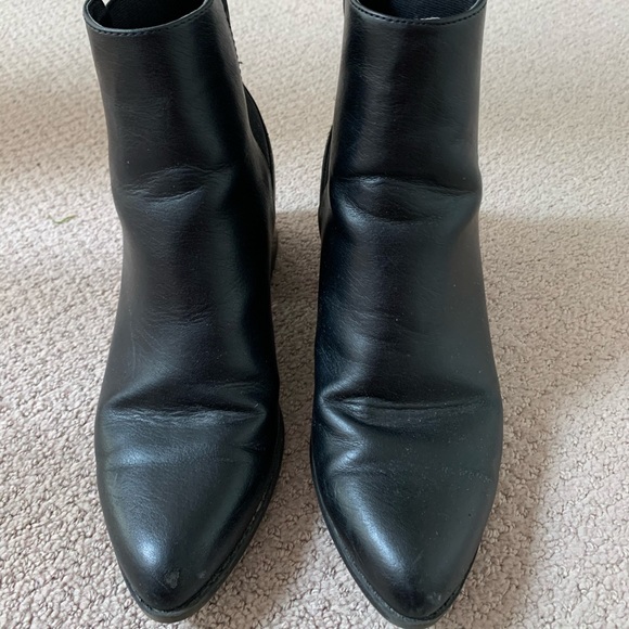 Black ankle boots with heels - Picture 2 of 7